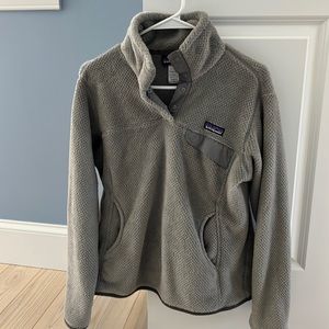 Women’s Patagonia pullover fleece/gray size medium